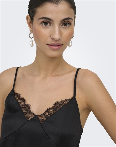 Only - ONLFaraya Strap Lae Satin Top - Black